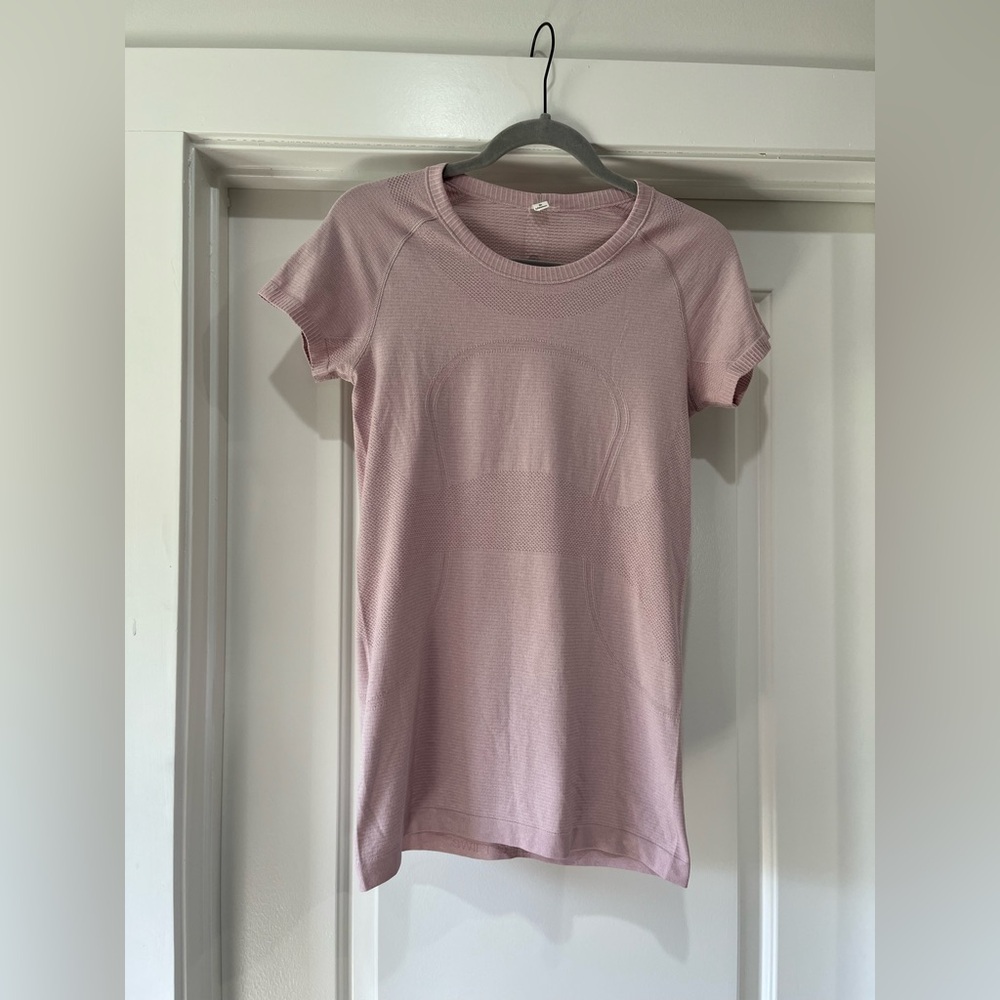 Lululemon Swiftly Tech Short-Sleeve Shirt Hip Length Size 8